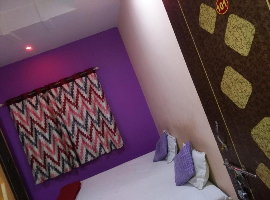 Hotel Atithi Satkar Akola Luaran gambar